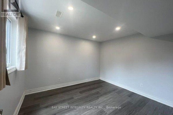 4736 Wild Rose Street, Mississauga, ON L5M5M6 Photo 4