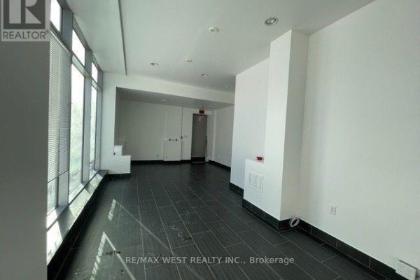 473a Rogers Road, Toronto, ON, photo 2
