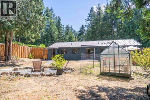 4746 Bosun Way, Pender Island, BC V0N2M0 Photo 5
