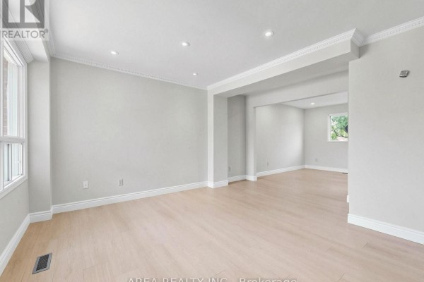 Bedroom 2 - 4749 Empire Crescent, Mississauga, ON L5R1M6 Photo 5