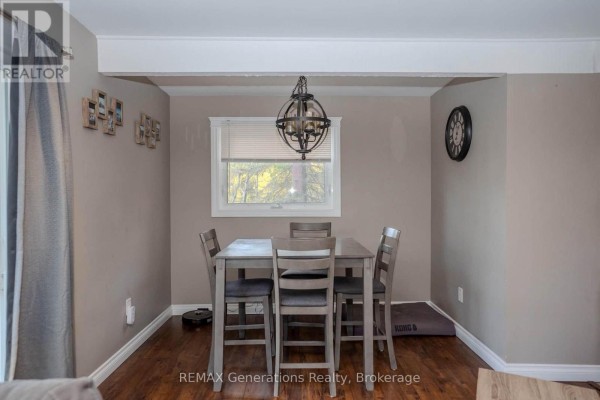 Bedroom 2 - 475 Hazelwood Drive, Thunder Bay, ON P7G1Y5 Photo 5