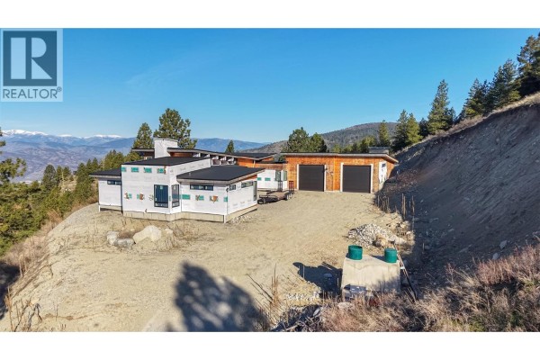 475 Sasquatch Trail, Osoyoos, BC, photo 3