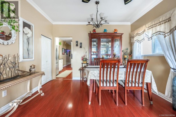 475 Se Marine Drive, Vancouver, BC, photo 3