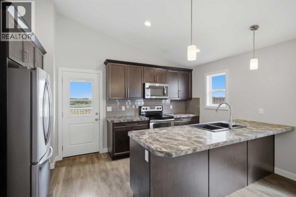 Dining room - 4754 Aspen Lakes Boulevard, Blackfalds, AB T4M0M9 Photo 3