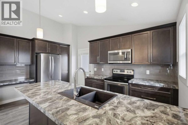 Living room - 4754 Aspen Lakes Boulevard, Blackfalds, AB T4M0M9 Photo 4