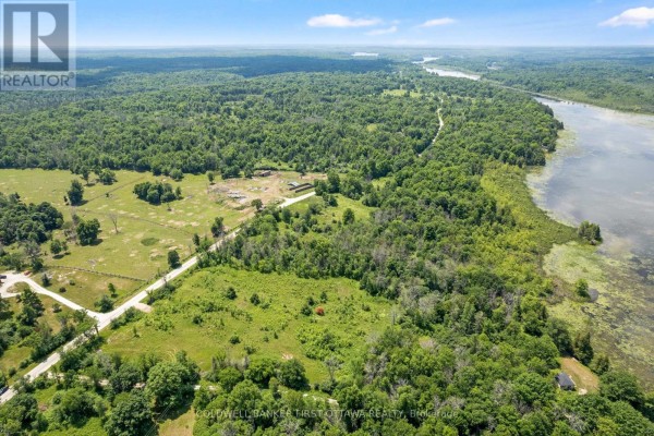 476 Ennis Road, Tay Valley, ON K0G1A0 Photo 4