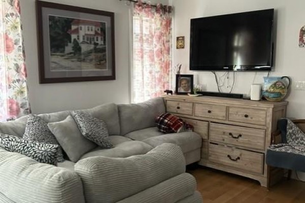 Bedroom 2 - 476 Strathmore Boulevard N, Toronto, ON M4C1N7 Photo 4