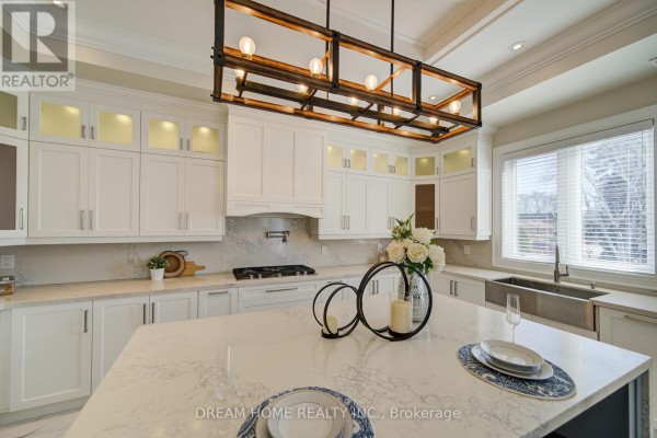 476 Tennyson Drive, Oakville, ON, photo 3