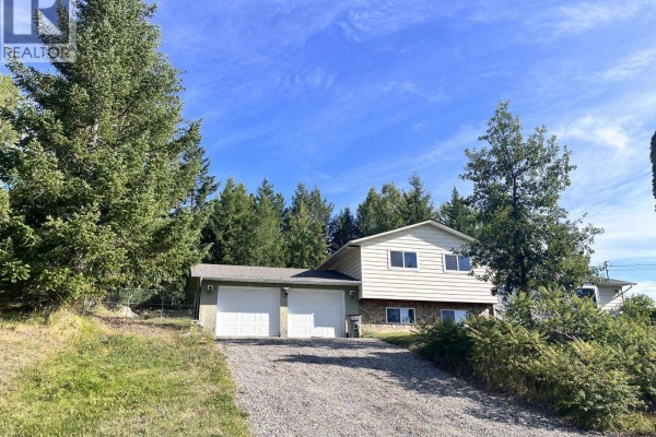 Dining room - 476 Thompson Road, Quesnel, BC V2J5B5 Photo 2