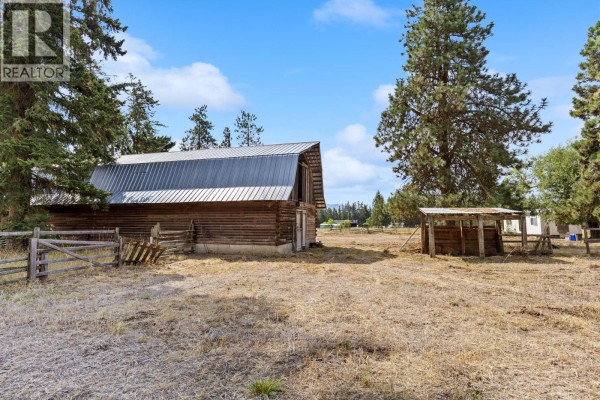 4768 Schubert Road, Spallumcheen, BC V4Y1A2 Photo 4