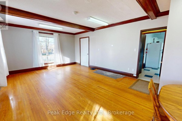 477 12th Avenue, Hanover, ON N4N2V1 Photo 4