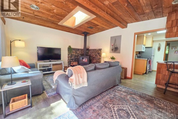 477 Gavin Road, Keats Island, BC V0N1V0 Photo 2