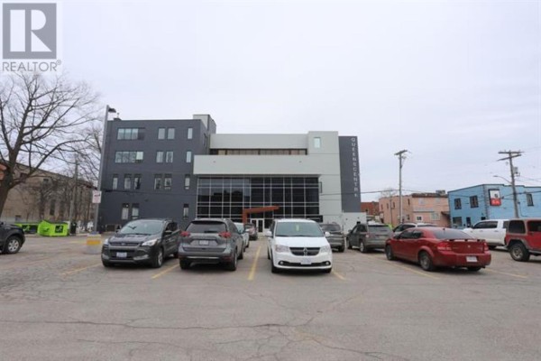 477 Queen St E, Sault Ste  Marie, ON, photo 3