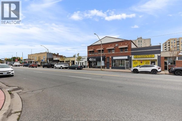 Storage - 4774-4780 Wyandotte Street West, Windsor, ON N8Y1H7 Photo 3