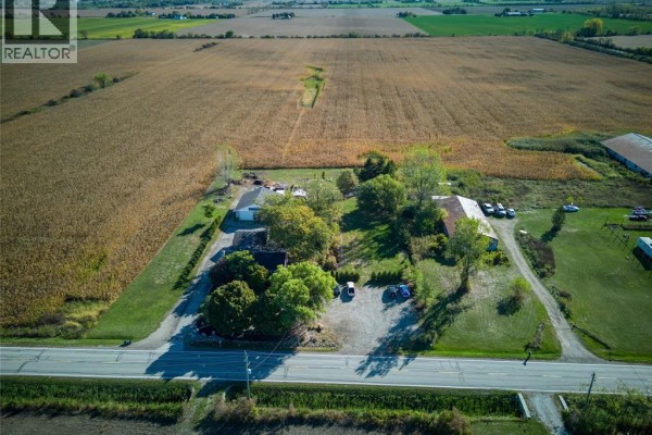 4pc Bathroom - 4774 8th Concession Road, Windsor, ON N0R1K0 Photo 4