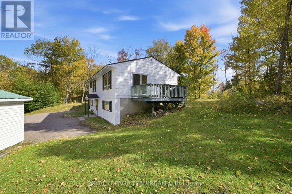 Kitchen - 4775 Calabogie Road, Greater Madawaska, ON K0J1H0 Photo 5
