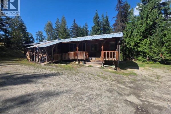 478 Brouse Loop Road, Nakusp, BC, photo 2
