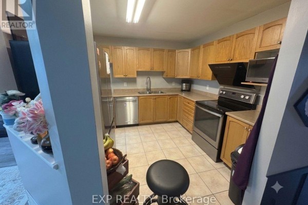 478 Claridge Drive, Ottawa, ON K2J5H6 Photo 3