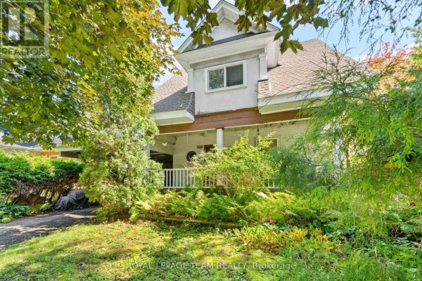 Kitchen - 479 Fraser Avenue, Ottawa, ON K2A2R1 Photo 4