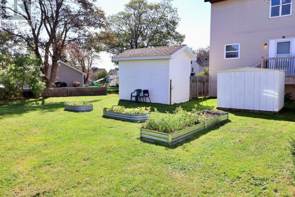 Laundry room - 47a Court Street, North Sydney, NS B2A2X8 Photo 3
