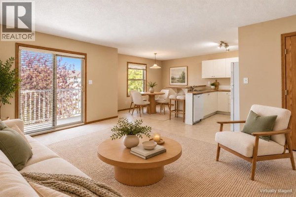 Living room - 48, 20 Jacobs Close, Red Deer, AB T4P4E1 Photo 4