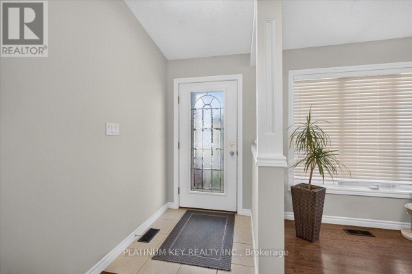 Bedroom - 48 - 869 Whetherfield Street, London North, ON N6H0A2 Photo 4