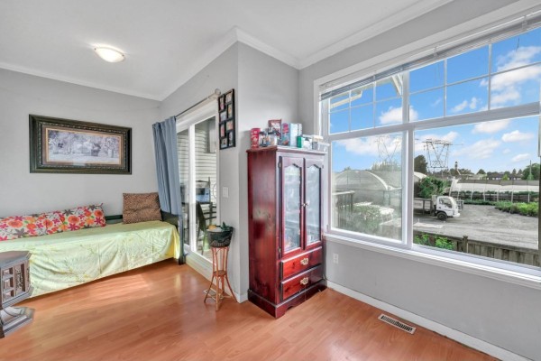48 12585 72 Avenue, Surrey, BC V3W1R9 Photo 5