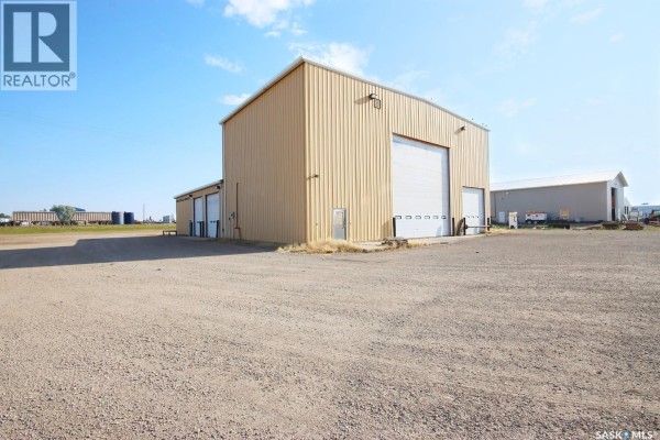 48 39 Highway, Estevan, SK S4A2A5 Photo 5