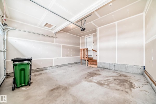 Family room - #48 5122 213a St Nw, Edmonton, AB T6M1M6 Photo 4