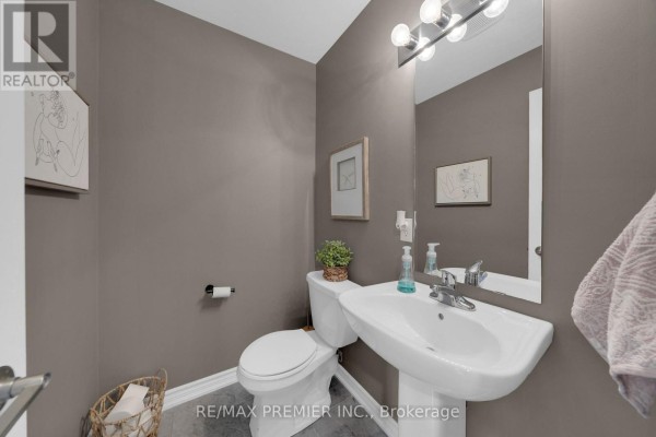 Bedroom 3 - 48 Andean Lane, Barrie, ON L9J0B1 Photo 3