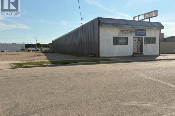 48 Argyle Street, Yorkton, SK S3N0P6 Photo 2