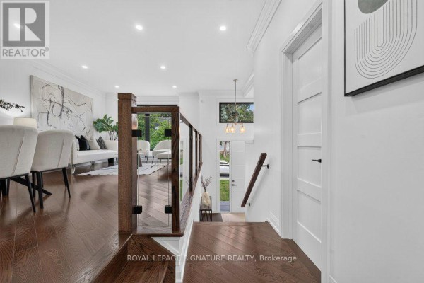 Dining room - 48 B Maybourne Ave Avenue, Toronto, ON M1L2V9 Photo 4