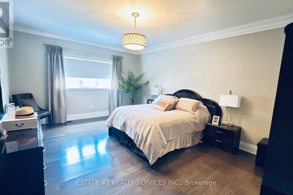 Living room - 48 Beacon Hill Drive, Brampton, ON L6X0V7 Photo 4