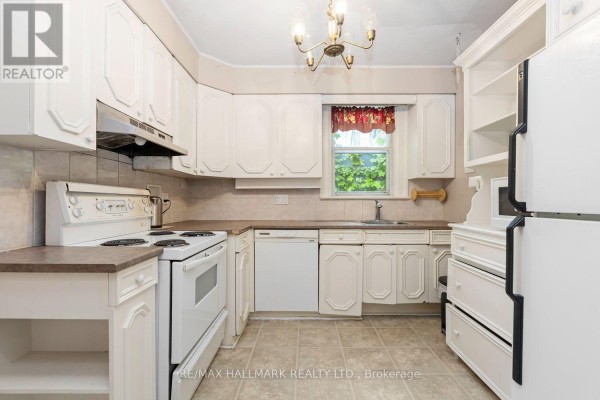 48 Chatsworth Drive, Toronto, ON M4R1R5 Photo 5