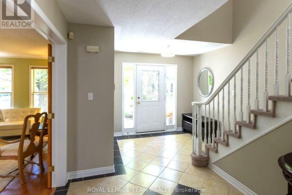 Bathroom - 48 Delamere Drive, Ottawa, ON K2S1R2 Photo 4