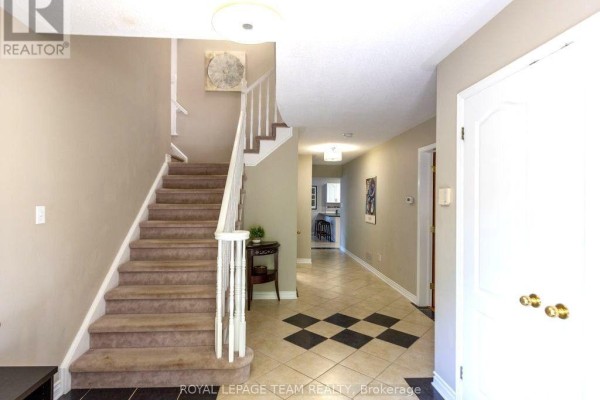 Loft - 48 Delamere Drive, Ottawa, ON K2S1R2 Photo 5