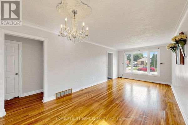 48 Frey Crescent, Toronto, ON, photo 3