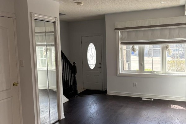 Dining room - 48 Grand Valley Boulevard, Vaughan, ON L6A3K2 Photo 2