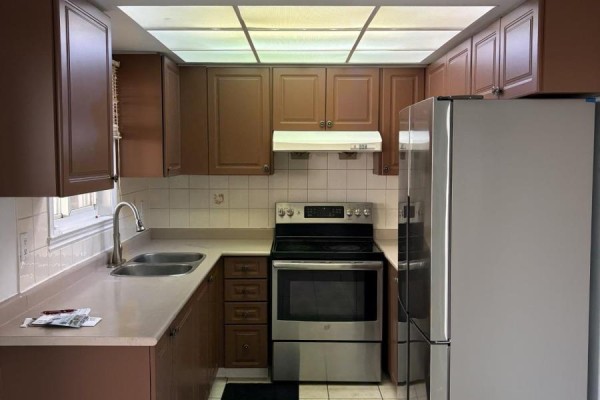 Primary Bedroom - 48 Grand Valley Boulevard, Vaughan, ON L6A3K2 Photo 4