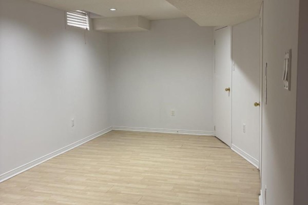 Bedroom 2 - 48 Grand Valley Boulevard, Vaughan, ON L6A3K2 Photo 5