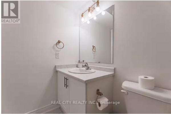 48 Hiawatha Court, Vaughan, ON, photo 3