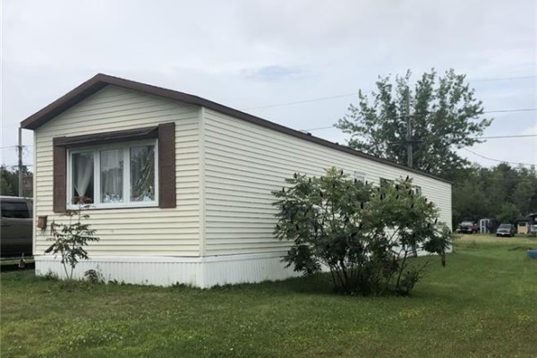 48 Hill Street, St  Stephen, NB, photo 3