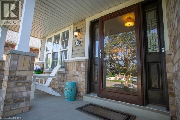 4pc Bathroom - 48 Lovell Crescent, Brantford, ON N3T6P3 Photo 4