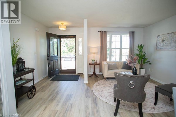 Family room - 48 Lovell Crescent, Brantford, ON N3T6P3 Photo 5