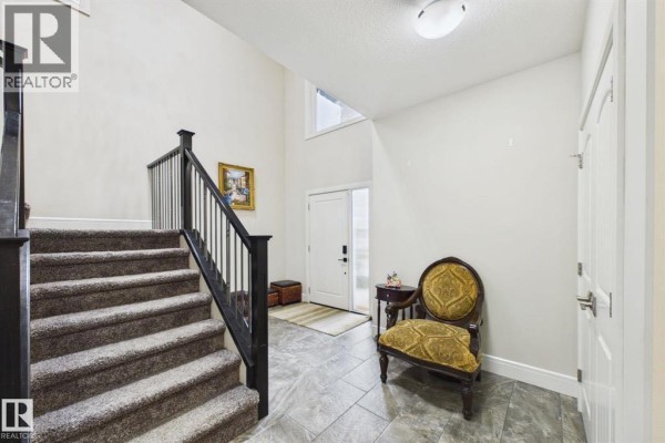 Family room - 48 Lundberg Crescent, Red Deer, AB T4R0R2 Photo 3