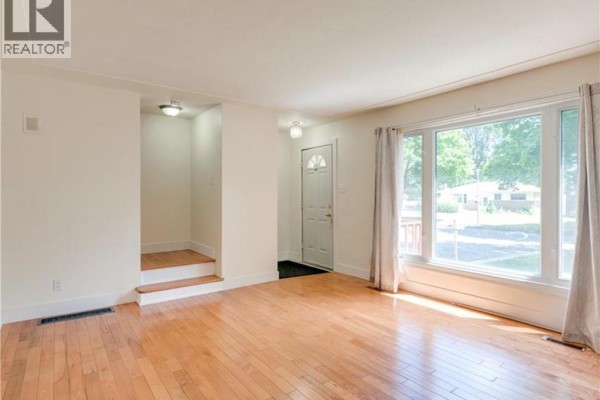 Dining room - 48 Madeira Drive, London, ON N5V2M2 Photo 5