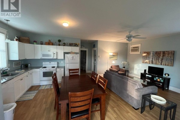 Primary Bedroom - 48 Meadow View Lane, Prince Edward County, ON K0K1P0 Photo 3