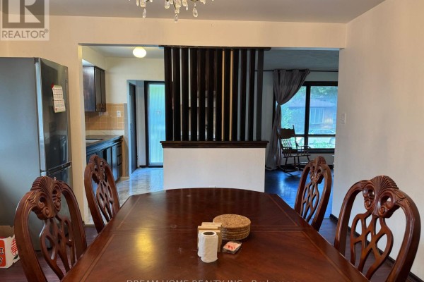 Dining room - 48 Meadowlark Drive, Hamilton, ON L9A2K7 Photo 2