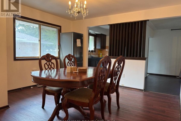 Kitchen - 48 Meadowlark Drive, Hamilton, ON L9A2K7 Photo 3