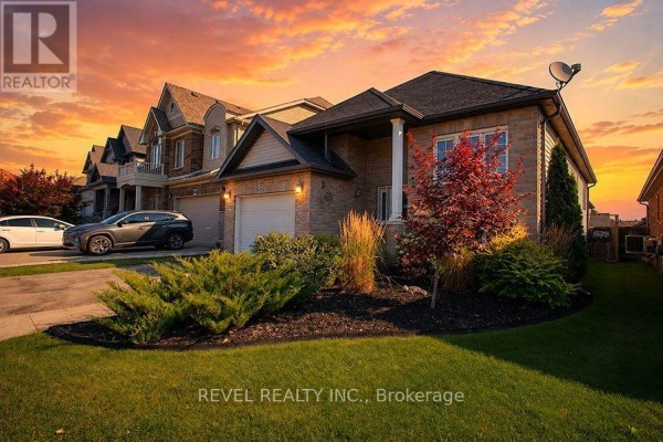 4pc Bathroom - 48 Nightingale Drive, Brantford, ON N3T0G3 Photo 3